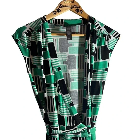 Bisou Bisou Womens Geo Green Large Wrap Dress fits Large - Picture 2 of 4